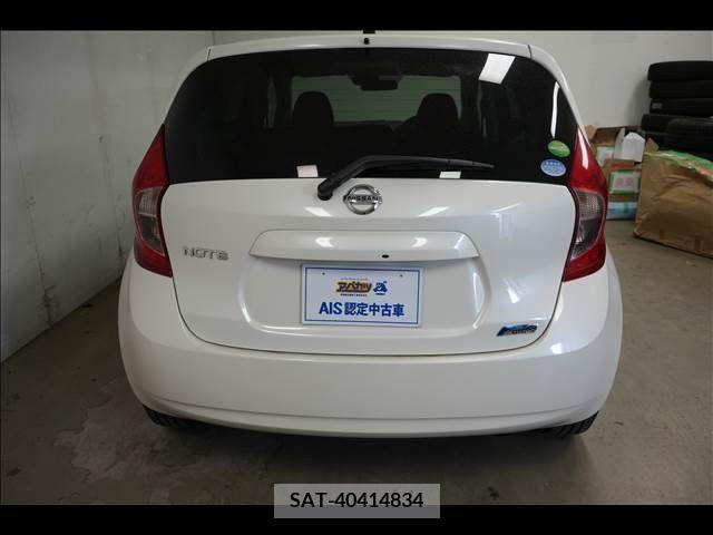 Nissan NOTE 2016-11 302405-2