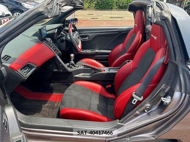 Honda S660 2018-06 344850-12
