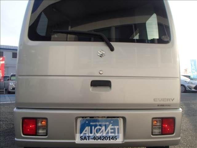 Suzuki EVERY 2010-08 226238-4