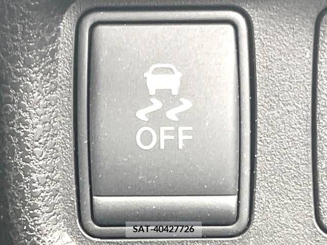 Nissan NOTE 2016-02 365494-7