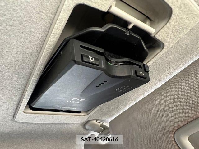 Mazda DEMIO 2015-12 267992-11