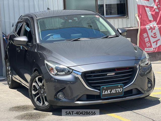 Mazda DEMIO 2015-12 267992-2