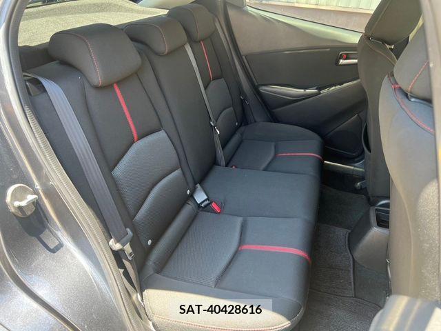 Mazda DEMIO 2015-12 267992-7