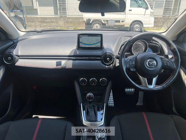 Mazda DEMIO 2015-12 267992-8