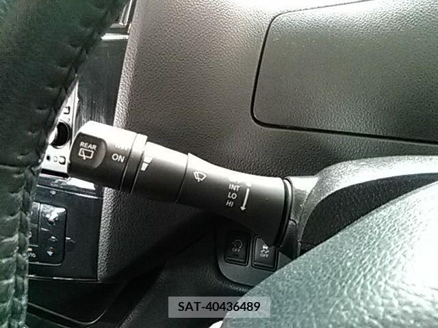 Nissan SERENA 2012-07 383356-22