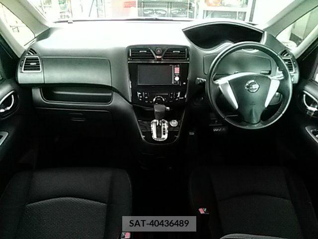 Nissan SERENA 2012-07 383356-1