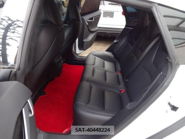 Tesla MODEL S 2020-12 374790-16