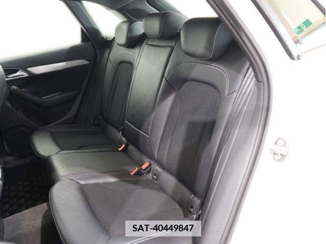 Audi Q3 2017-11 381061-18
