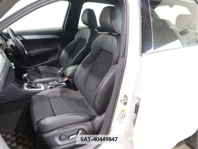 Audi Q3 2017-11 381061-17