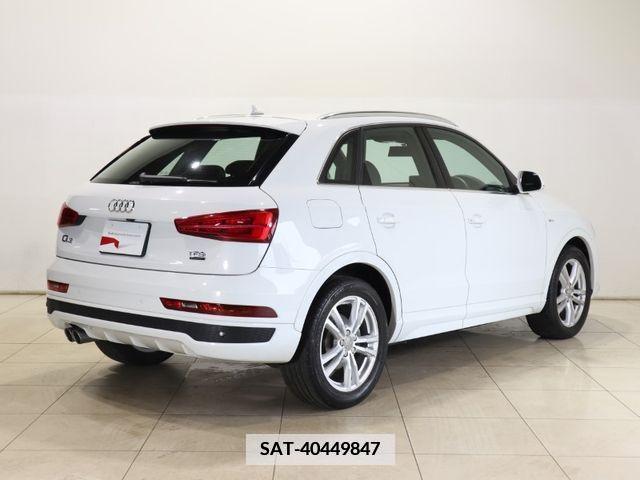 Audi Q3 2017-11 381061-7