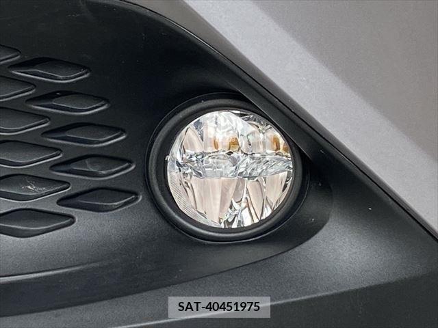 Toyota C-HR 2017-11 265245-10