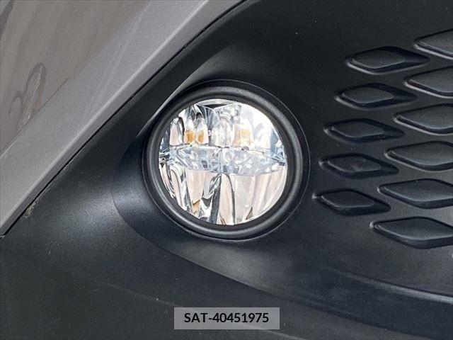 Toyota C-HR 2017-11 265245-11