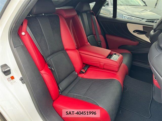 Lexus LS 2022-01 206530-14