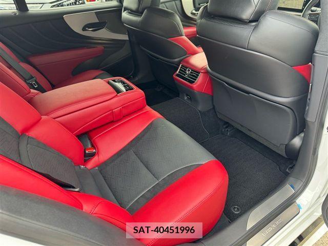 Lexus LS 2022-01 206530-15