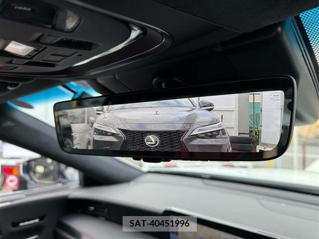 Lexus LS 2022-01 206530-11