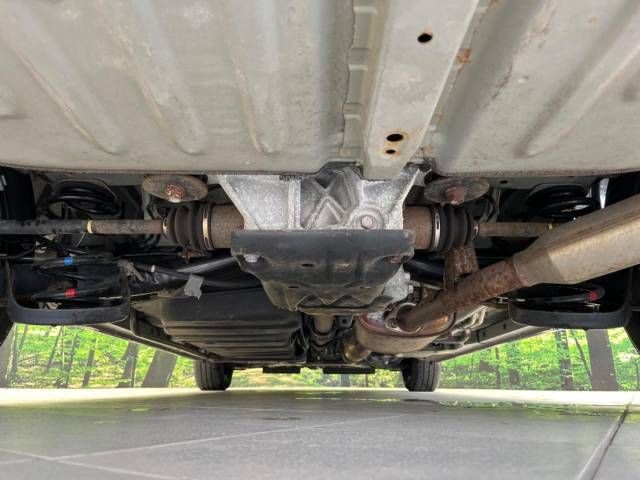 Toyota NOAH 2015-07 24111-19
