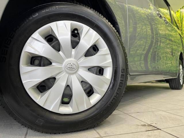 Toyota NOAH 2015-07 24111-13