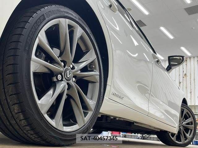 Lexus ES 2020-04 300401-18