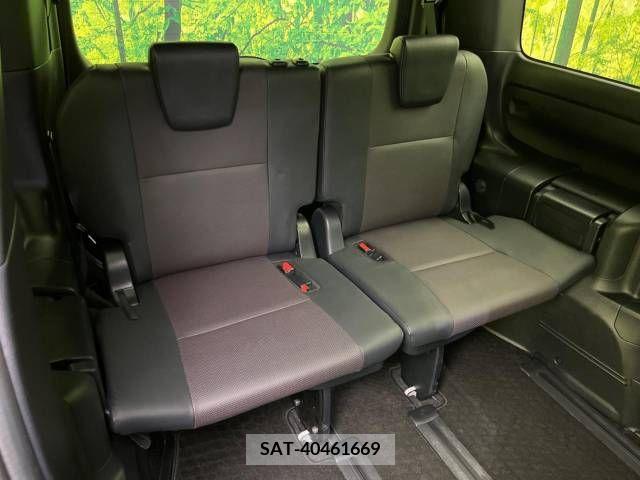 Toyota ESQUIRE 2017-08 321547-10