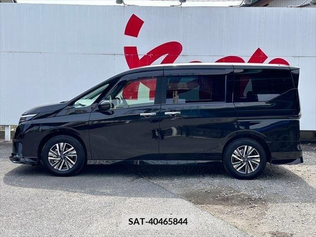 Nissan SERENA 2023-05 284251-7