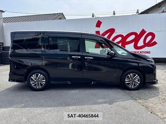 Nissan SERENA 2023-05 284251-3