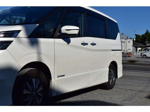 Nissan SERENA 2019-01 29017-13