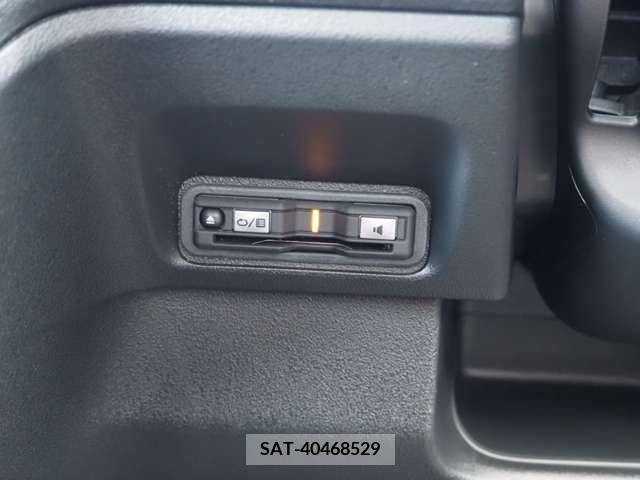 Honda N BOX CUSTOM 2023-10 335364-13