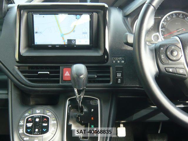 Toyota VOXY 2016-06 252241-11
