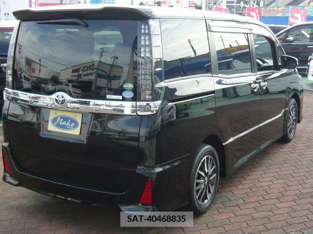Toyota VOXY 2016-06 252241-3