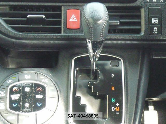 Toyota VOXY 2016-06 252241-12