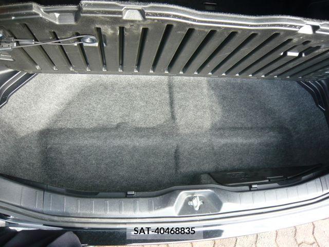 Toyota VOXY 2016-06 252241-9