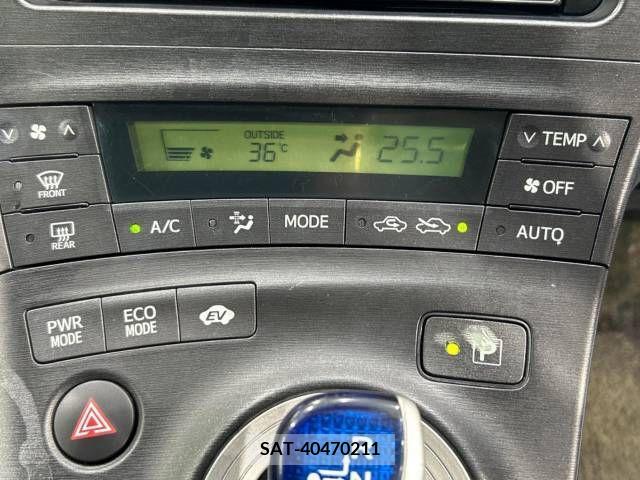 Toyota PRIUS 2009-10 366462-6
