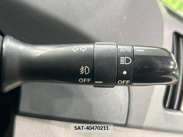 Toyota PRIUS 2009-10 366462-5