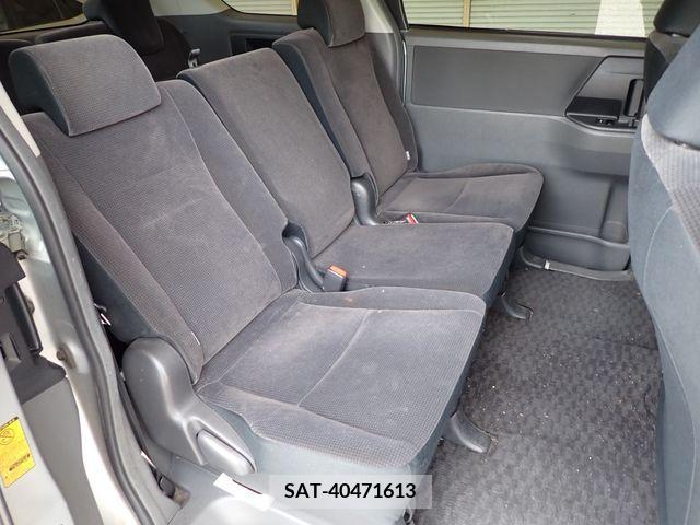Toyota VOXY 2010-01 289235-15