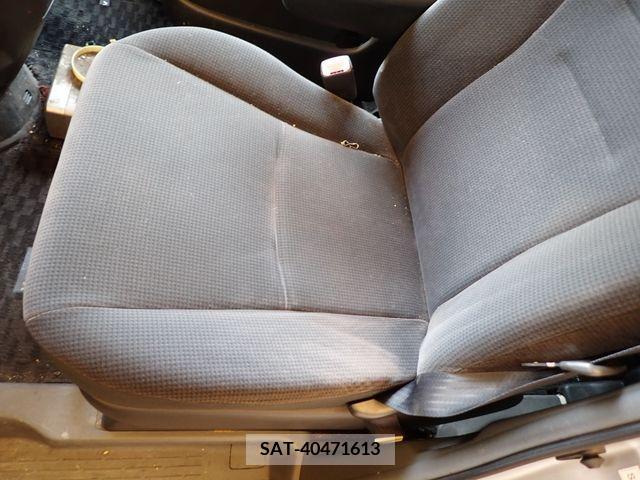 Toyota VOXY 2010-01 289235-18