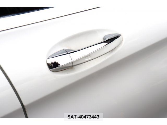 Mercedes Benz C-CLASS 2017-01 276757-16