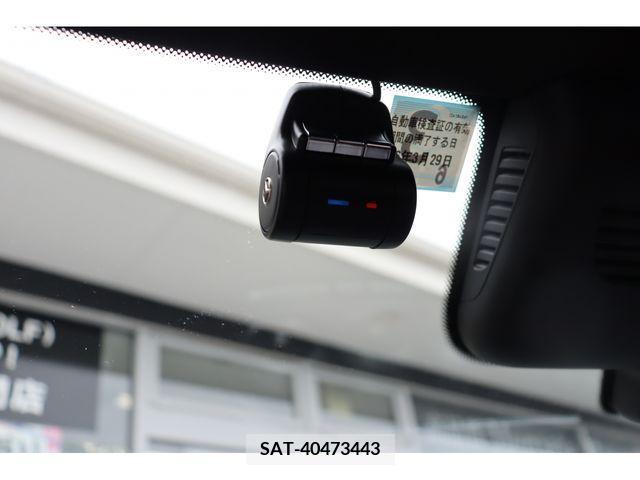 Mercedes Benz C-CLASS 2017-01 276757-14