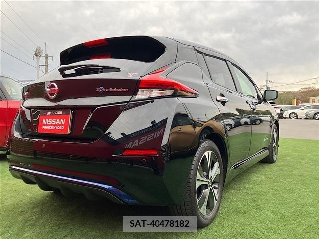 Nissan LEAF 2021-02 297896-1