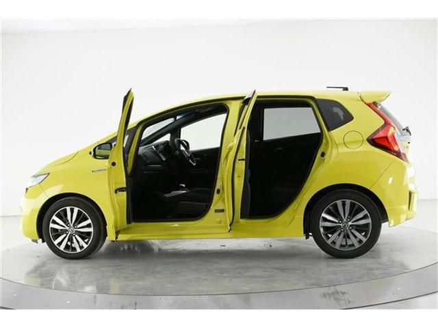 Honda FIT HYBRID 2013-11 194038-4