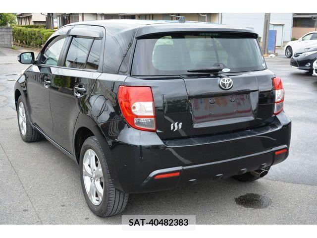 Toyota IST 2011-07 273461-2