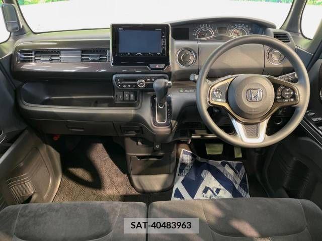 Honda N BOX CUSTOM 2018-02 365004-1