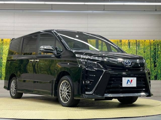 Toyota VOXY HYBRID 2021-01 187757-17