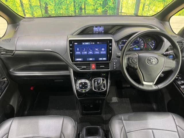 Toyota VOXY HYBRID 2021-01 187757-1