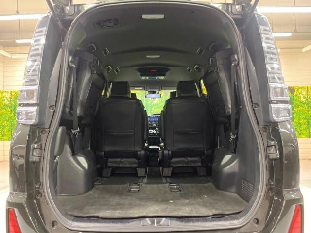 Toyota VOXY HYBRID 2021-01 187757-11