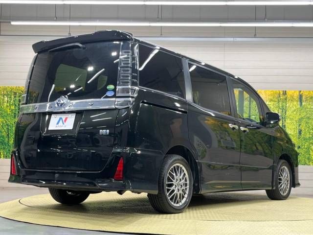 Toyota VOXY HYBRID 2021-01 187757-18