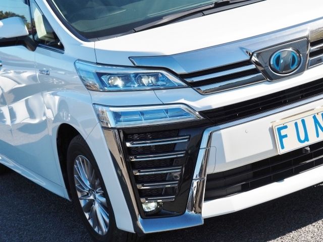 Toyota VELLFIRE 2018-11 191356-7