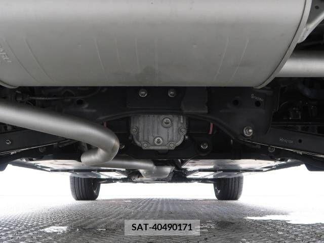 Subaru SUBARU 2017-05 222065-19