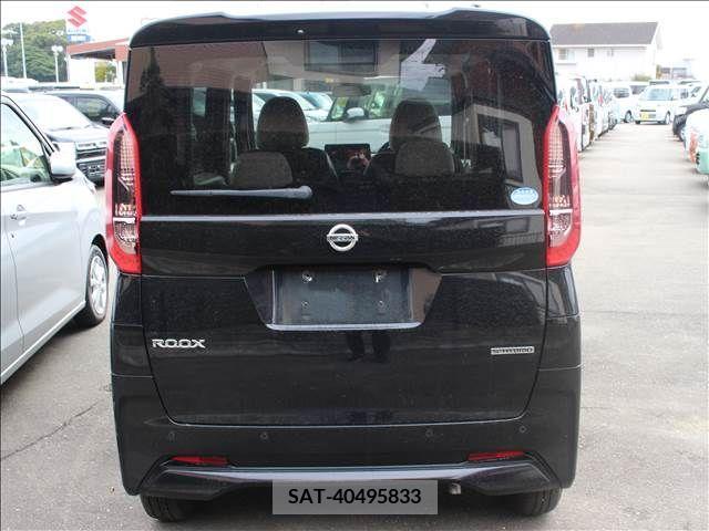 Nissan ROOX 2022-04 252139-3