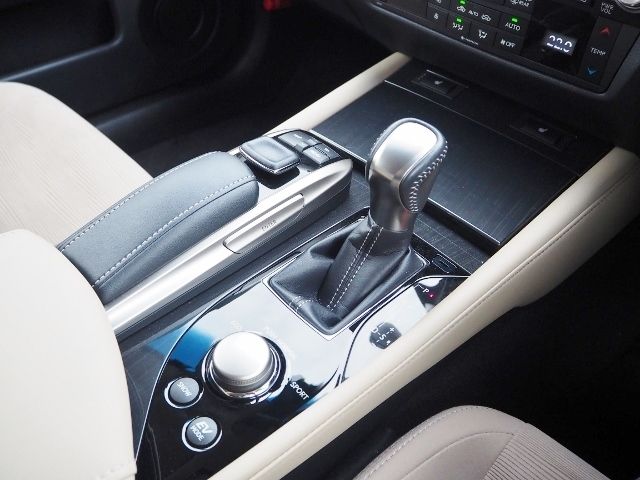 Lexus GS 2016-02 7095-21