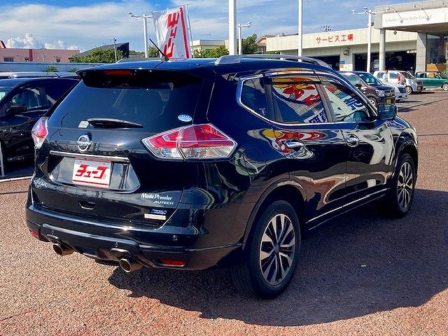 Nissan X-TRAIL 2016-04 23749-2